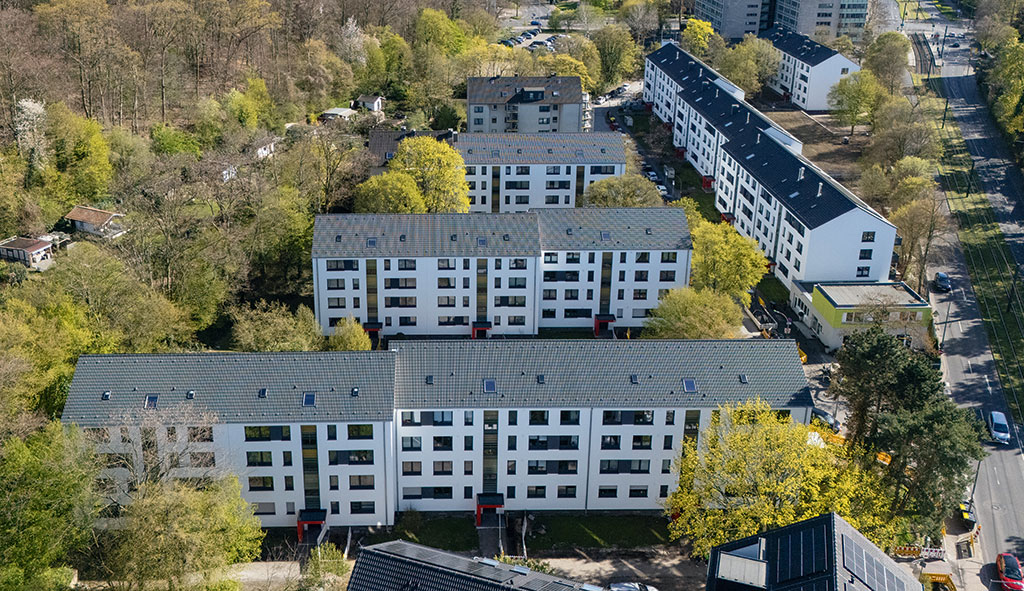 Luftaufnahme der sanierten bwb-Gebäude in der Fritz-von-Wille-Straße, Düsseldorf-Rath